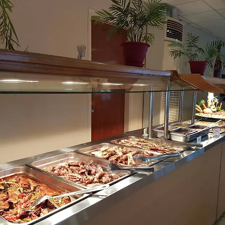 Lejlighedshotel Village & Family Laganas