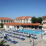 Hotel de apartamente Village & Family 3*