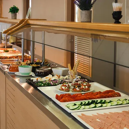 Village & Family Apartahotel 3*