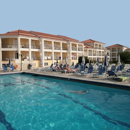 Village & Family Apartahotel 3*