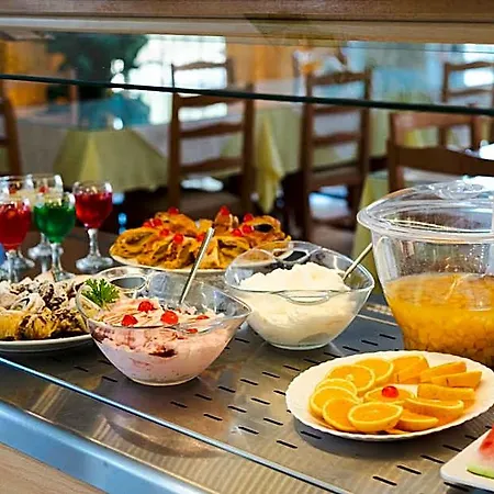 Apart-hotel Village & Family 3*