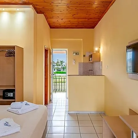 Apart-hotel Village & Family 3*