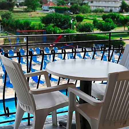 Apart-hotel Village & Family 3*