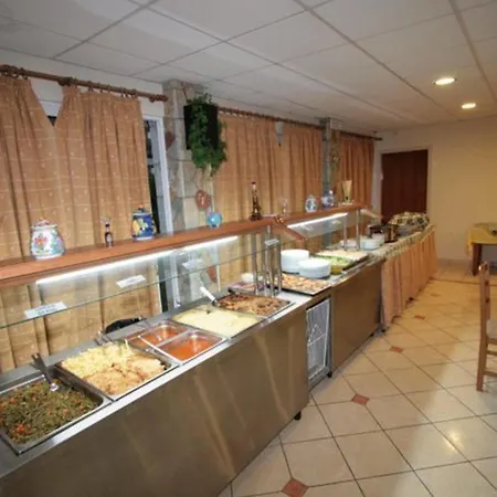Village & Family 3* Laganas