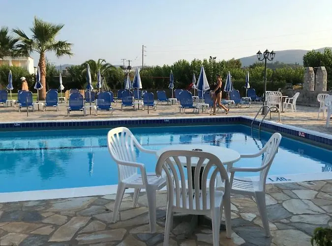 Lejlighedshotel Village & Family Laganas