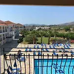 Lägenhetshotell Village & Family 3*