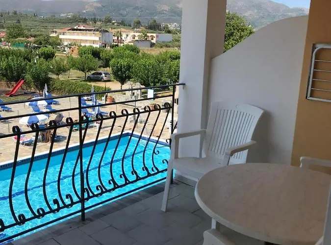 Village & Family Aparthotel 2*